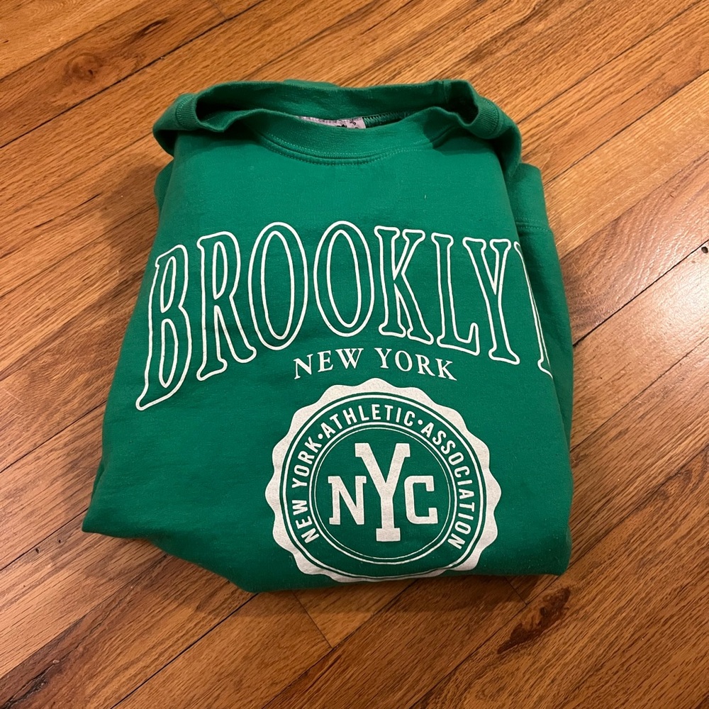 Green crew neck